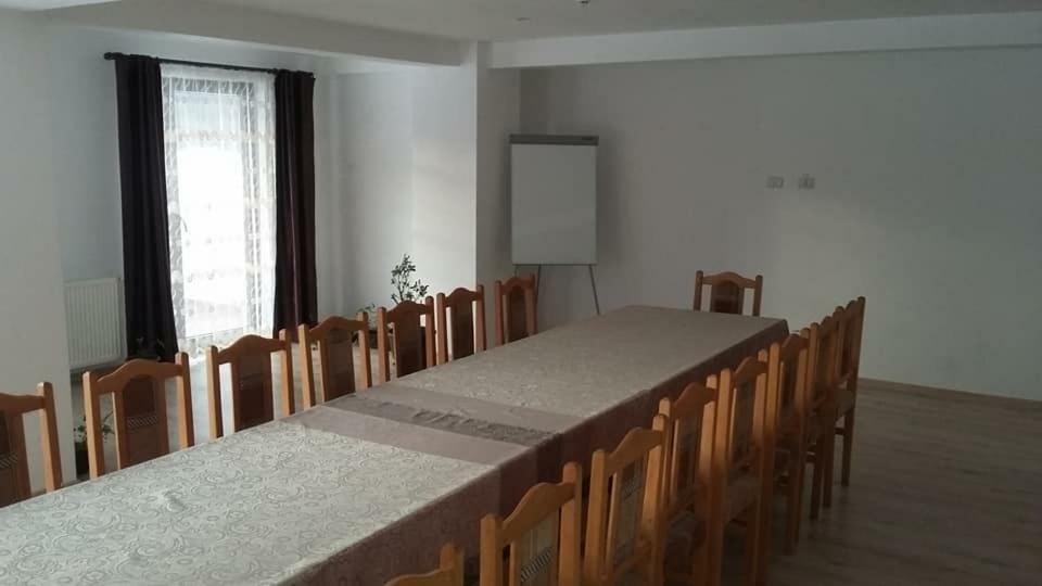 Pensiunea Poiana Soarelui Brates Екстериор снимка