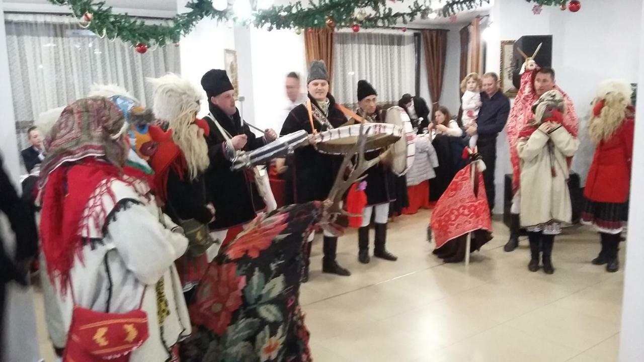 Pensiunea Poiana Soarelui Brates Екстериор снимка