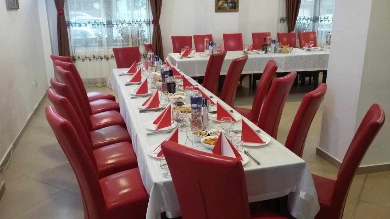 Pensiunea Poiana Soarelui Brates Екстериор снимка